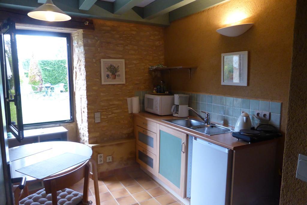 Studio De Charme Abelia Pensionat Saint-Crépin-et-Carlucet Eksteriør billede